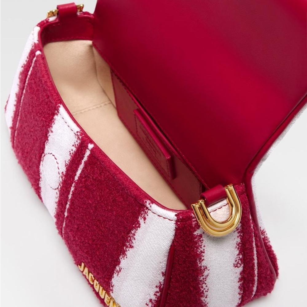 Jacquemus Crossbody Bag from the "Les Rayures" collection - Picture 5 of 12